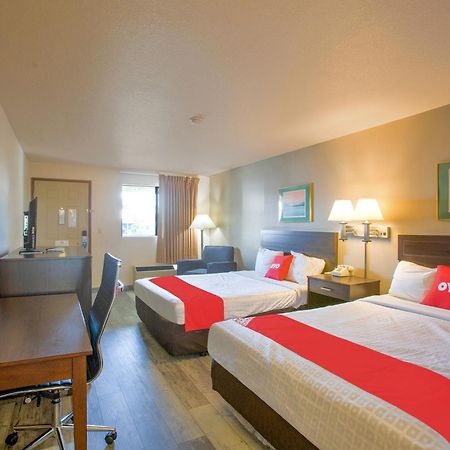 Oyo Woodland Hotel And Suites Ngoại thất bức ảnh