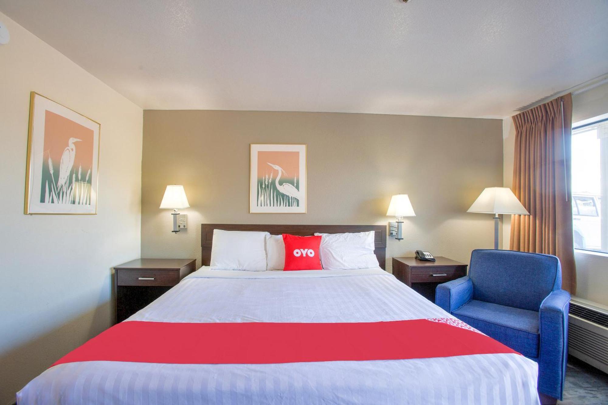 Oyo Woodland Hotel And Suites Ngoại thất bức ảnh
